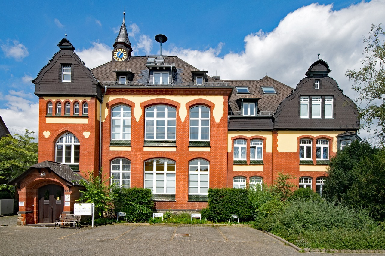 Anwalt Für Arbeitsrecht in Taunusstein - Rathaus in Wehen